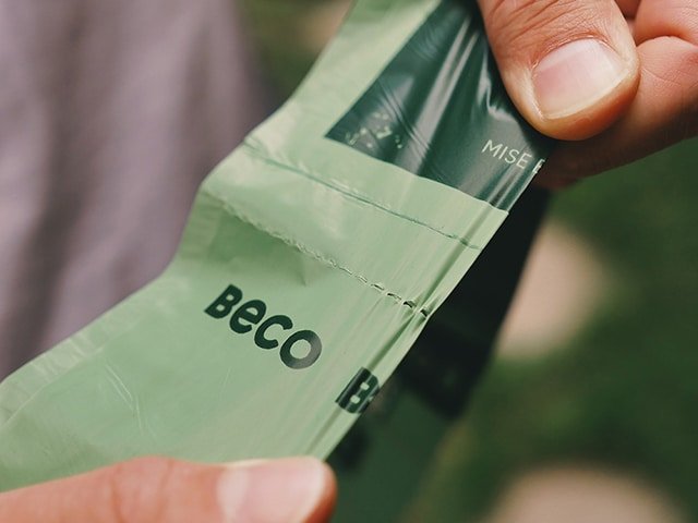 Beco Display med høm høm poser
